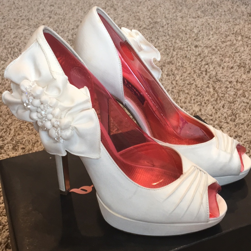 Nina Womens Maybell Mother Of Pearl Satin Shoes